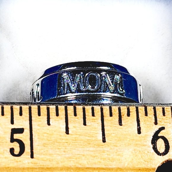 Sterling Silver "MOM" spinner ring 7.1 grams size 8 - Picture 2 of 3
